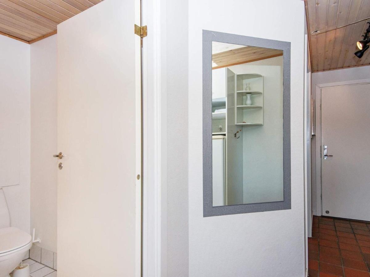6 Person Holiday Home In Fan Фанё Экстерьер фото